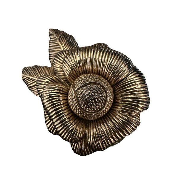 Vintage Ciner Flower Brooch RARE Textured And Pebbled Mid Century - Picture 2 of 4